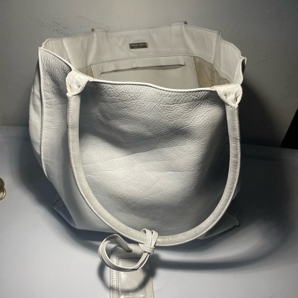 Giorgio Armani White leather handbag made in italy - Picture 6 of 14